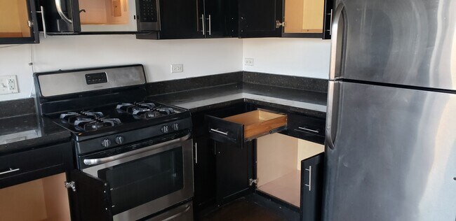 Foto del edificio - 6142 S King Dr