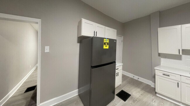 Photo - Newly Renovated 2 Bed, 1.5 Bath Townhouse ...