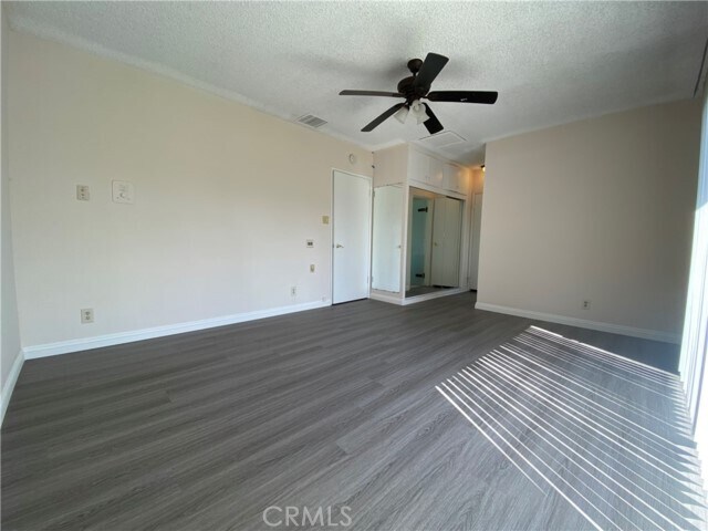 Building Photo - 9334 Rives Ave