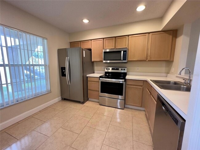 Building Photo - 13313 Fairway Glen Dr