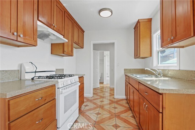 Foto del edificio - 3569 Mulford Ave