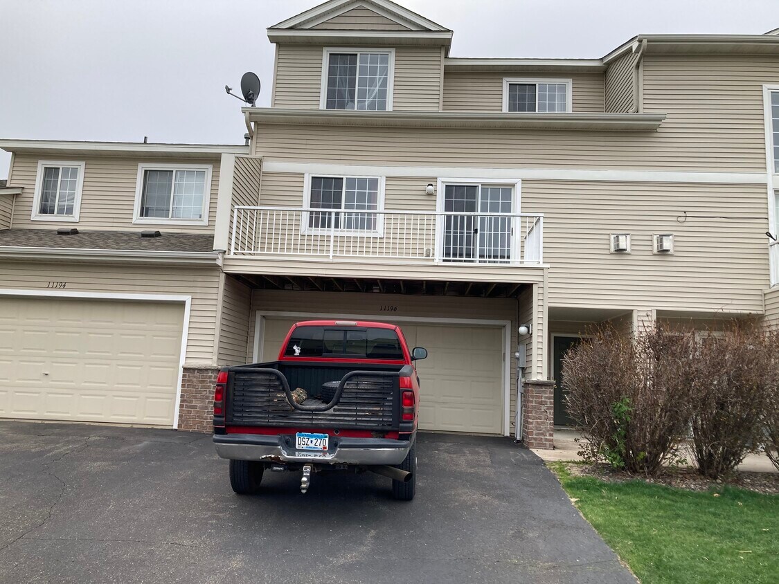 Garage / Deck - 11196 76th St NE