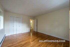 Foto del edificio - 75 Gardner St