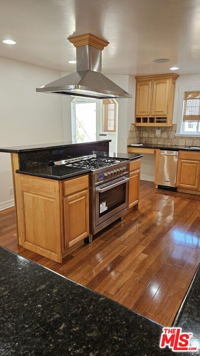 Foto del edificio - 830 S Averill Ave