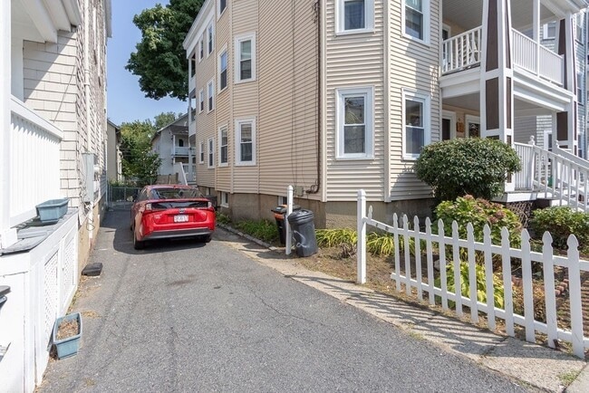 Building Photo - 46 Stellman Rd