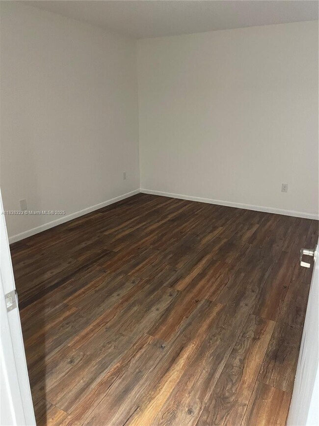 Foto del edificio - 9617 SW 138th Ave