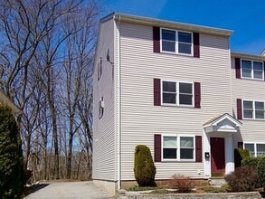 Building Photo - 13 Endicott St