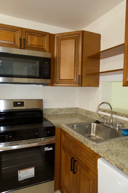 Foto del edificio - 7830 NW 33rd St