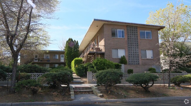 Building Photo - 1225 Plumas St