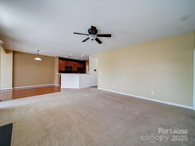 Foto del edificio - 1435 Burrell Ave NW