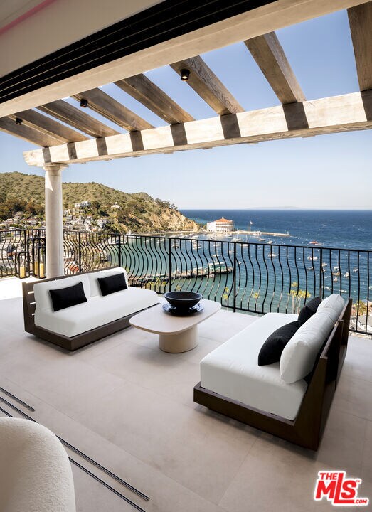 Building Photo - 335 Wrigley Rd