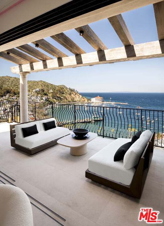 Foto del edificio - 335 Wrigley Rd