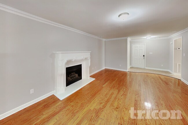 Building Photo - 4700 Winterberry Ln