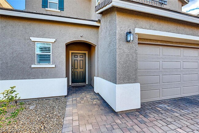 Foto del edificio - 8117 Ancient Oaks Ave