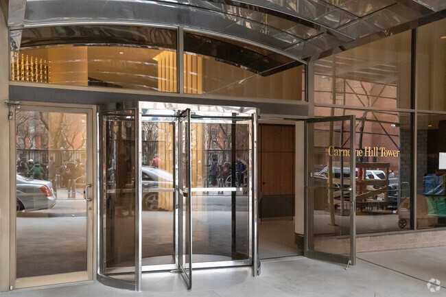 Entrance - Carnegie Hill Towers