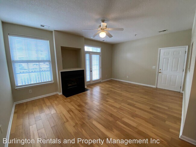 Building Photo - 2 br, 2 bath House - 3009 Winston Dr #88