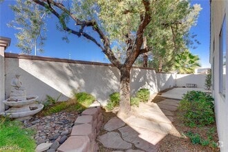 Building Photo - 1842 Stablegate Ave