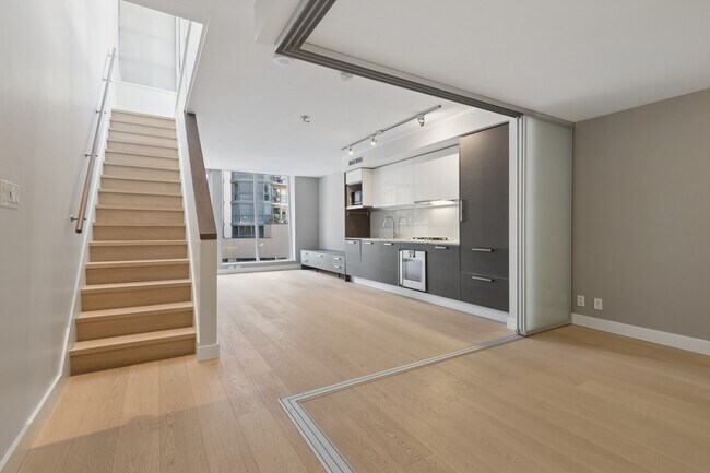 Photo du bâtiment - 1477-1477 W Pender St