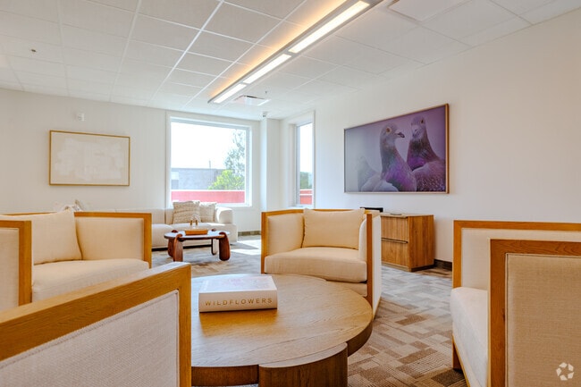 Party Room - 301 Westmount Rd W