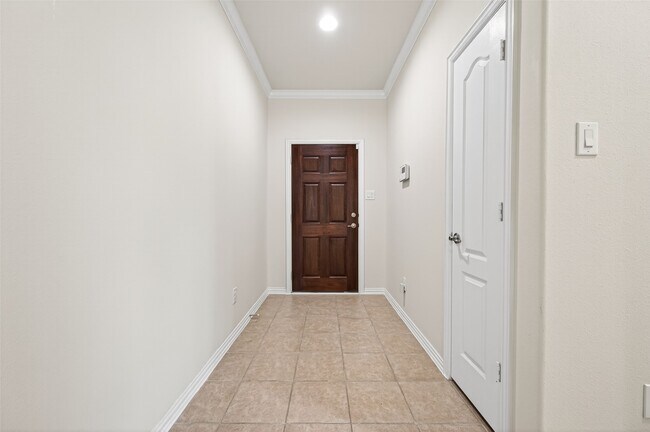 Foto del edificio - 24634 Lakecrest Creek Dr