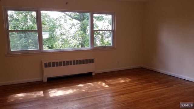 Building Photo - 342 Northwood Way