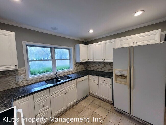 Building Photo - 3 br, 1.5 bath House - 4107 Walker Road