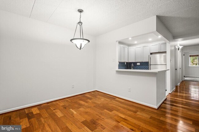 Foto del edificio - 93 Le Forge Ct