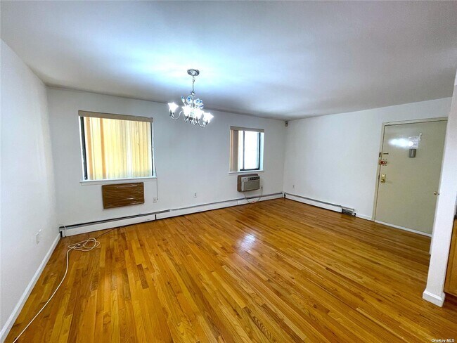 Building Photo - 36-21 193rd St