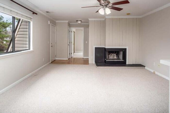 Foto del edificio - 342 Summerwalk Cir