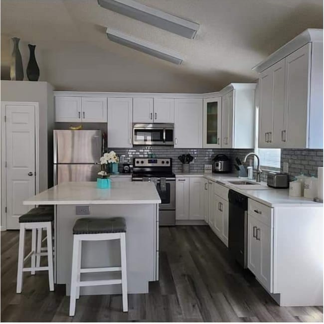Foto del edificio - 9704 Stone Mountain Pl