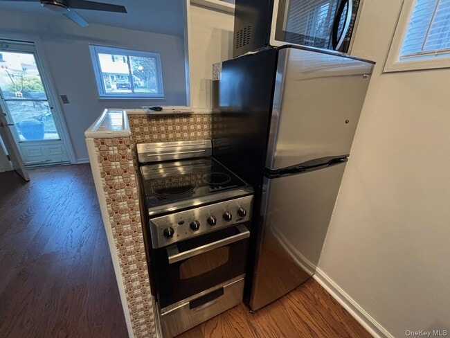 Building Photo - 62 Elissa Ln