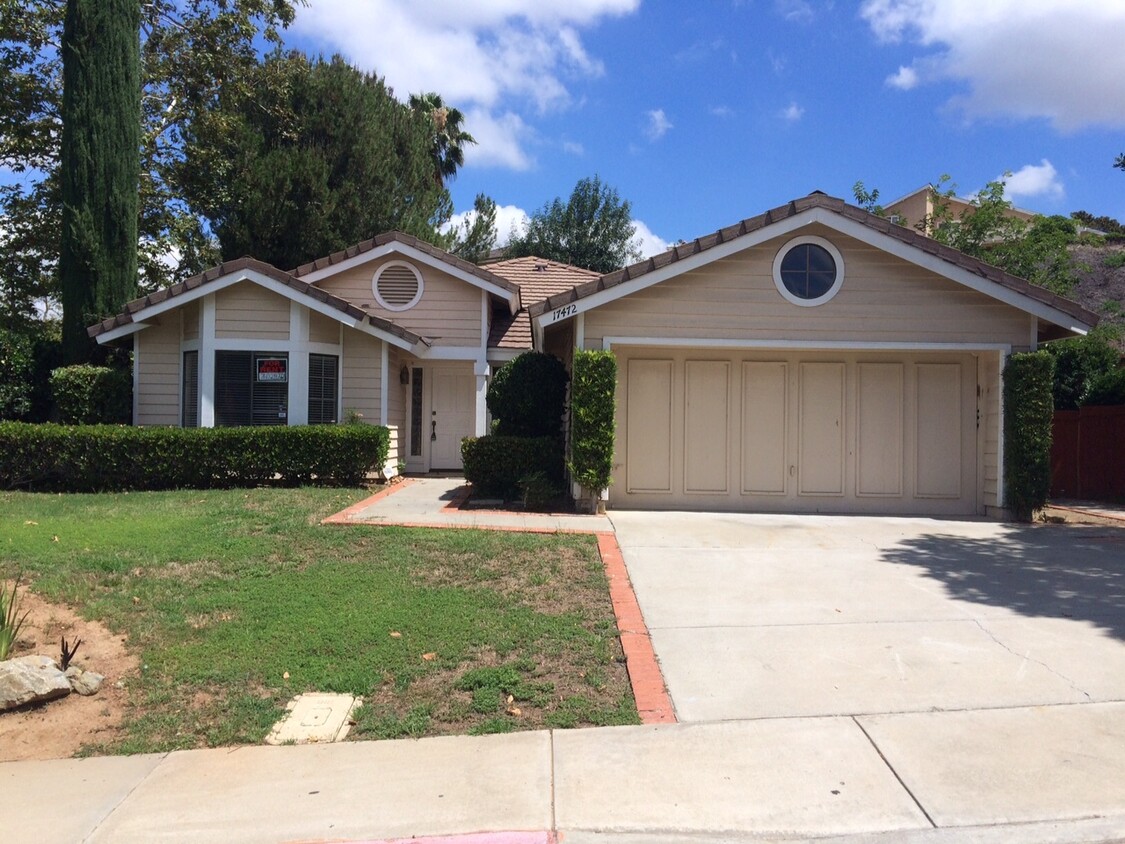 Foto principal - Great Rancho Bernardo home on corner lot!!