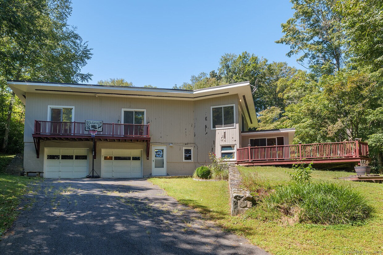 Primary Photo - 26 Wilridge Rd