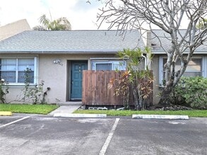 Building Photo - 842 Banks Rd