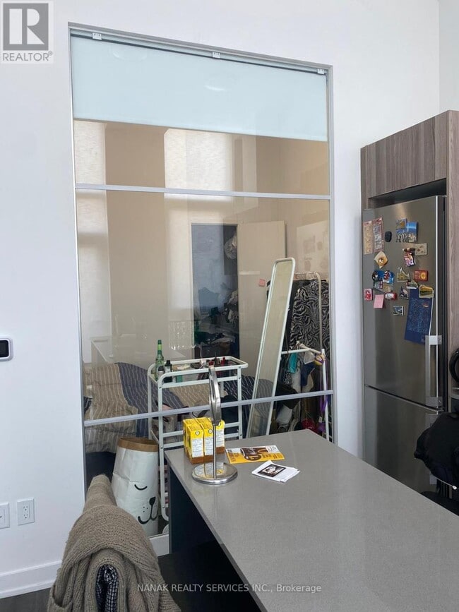 Building Photo - 8 Tippett Rd