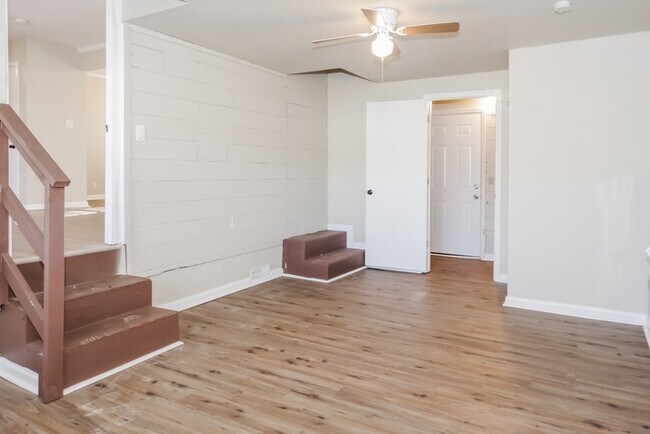 Building Photo - 2207 Pisgah Cir NW