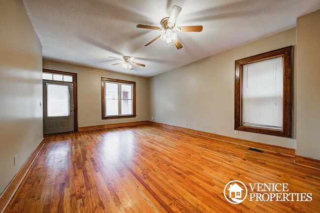 Foto del edificio - 1990 Summit St