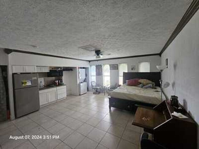 Foto del edificio - This charming 2-bedroom, 1-bathroom house ...