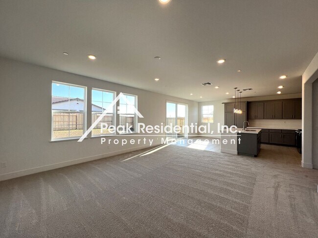 Foto del edificio - 4 br, 3 bath House - 10217 Zane Wy