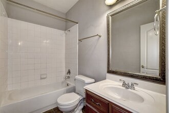 Building Photo - 2013 Lulach Ln