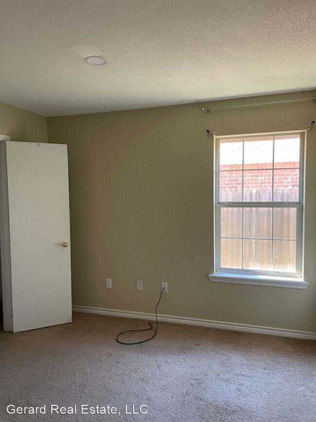 Building Photo - 3 br, 2 bath House - 1118 Seamans Way