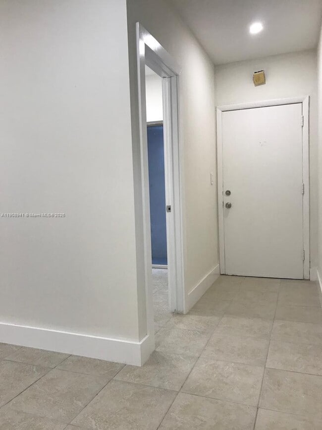 Building Photo - 1951 NE 167th St