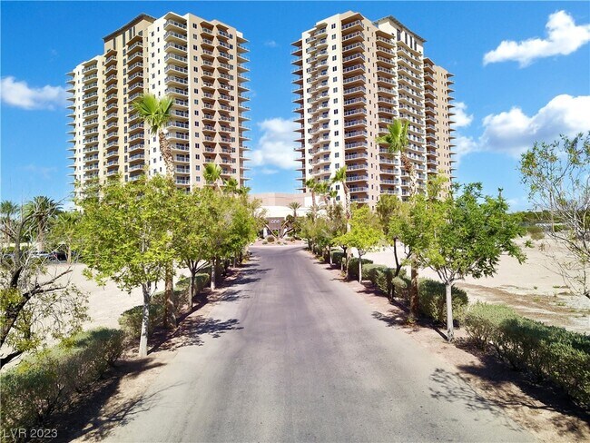 Foto del edificio - 8255 S Las Vegas Blvd