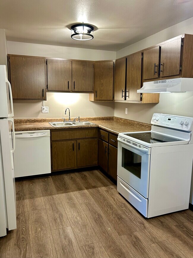 Foto del edificio - 1614 E Harding Dr