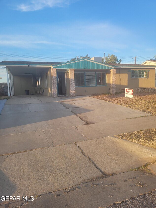 Primary Photo - 7301 Edgemere Blvd