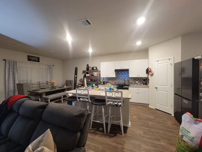 Building Photo - 2965 Wolfcreek