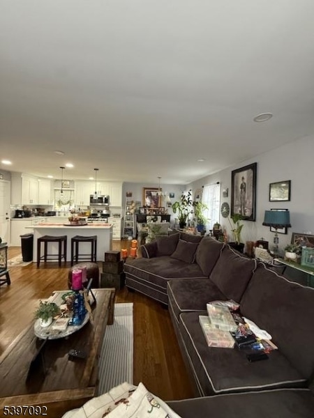 Building Photo - 827 Hobson St