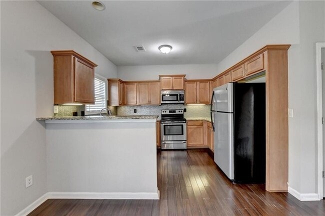 Foto del edificio - 6752 Grand Hickory Dr