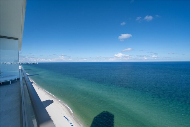 Foto del edificio - 2000 S Ocean Dr