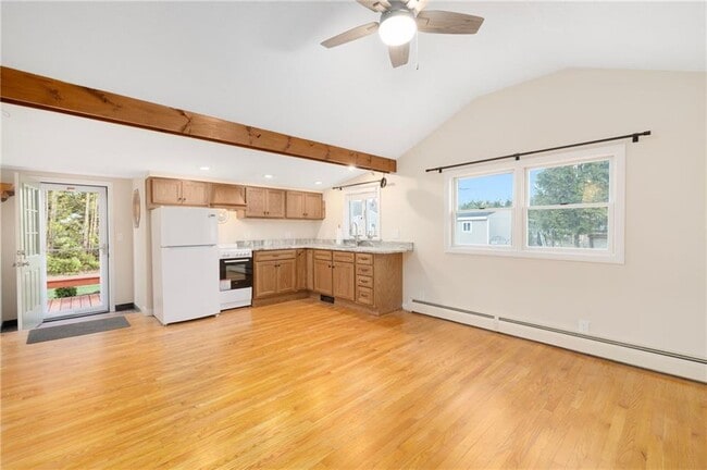 Foto del edificio - 8 Pine Ln